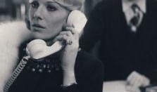 偷吻在线观看,在线观看心动瞬间，揭秘青春校园的甜蜜秘密